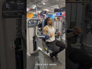 Side Lateral Raise Machine