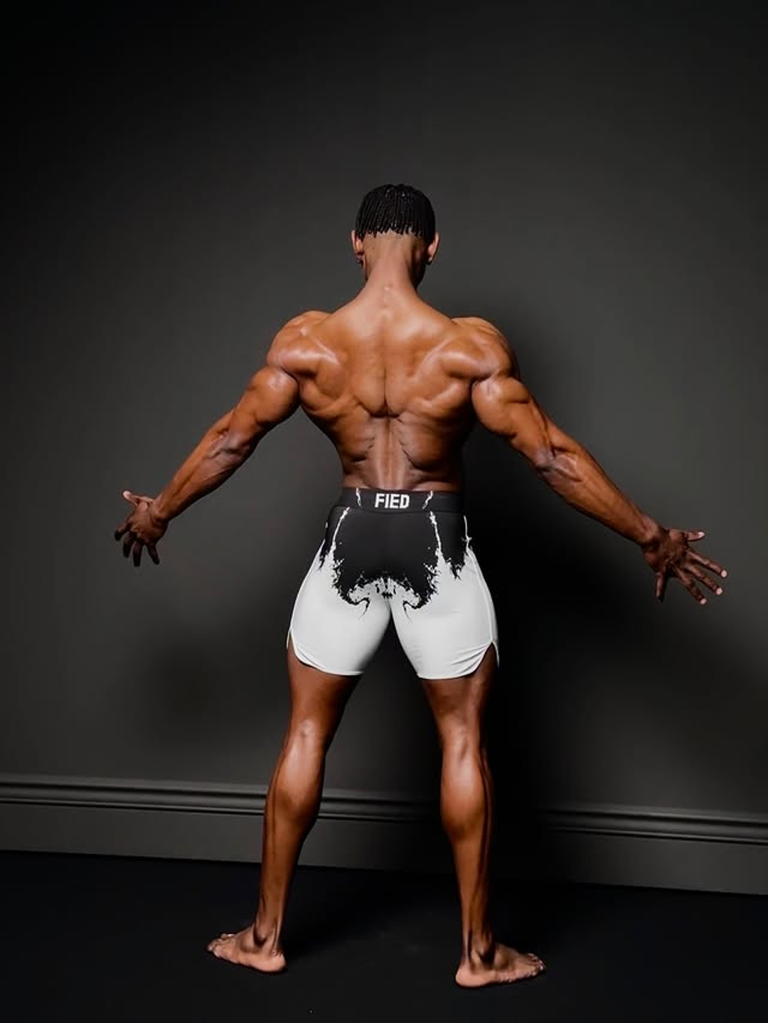 https://gcdn.gymwork.pro/assets/static/production/image/image-1080p-93b01a88-8933-4b01-9bb2-1c8cf198df7a.jpg