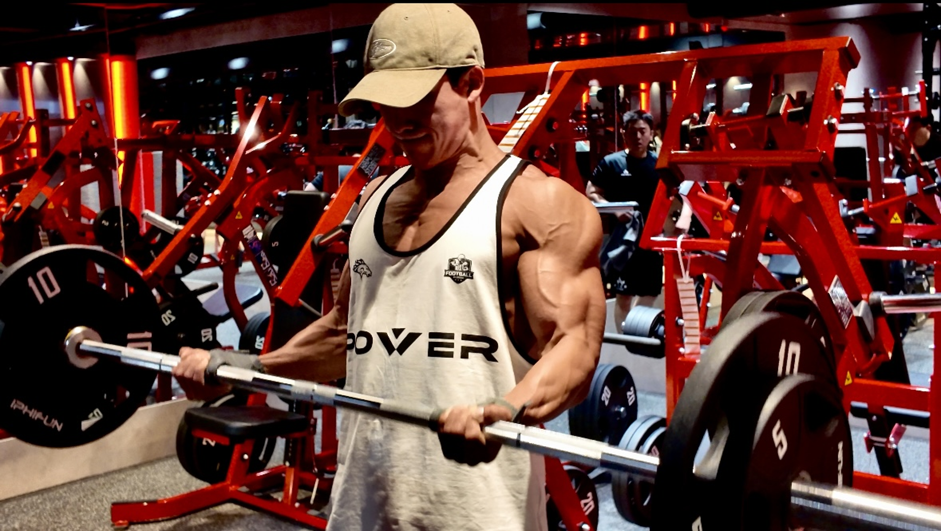 https://gcdn.gymwork.pro/assets/static/production/image/image-1080p-c2186ef4-3aed-4535-a712-9235b63e00ee.jpg