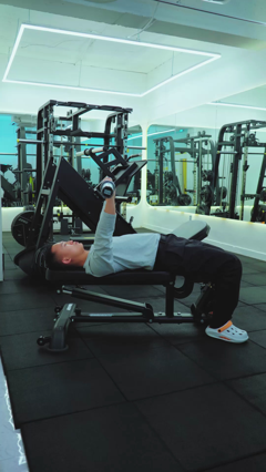 혹시 어깨 아프세요?