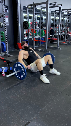 Barbell Hip Thrust