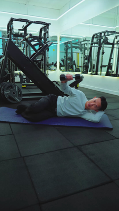 혹시 어깨 아프세요?