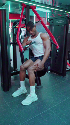 Single-Arm Chest Press